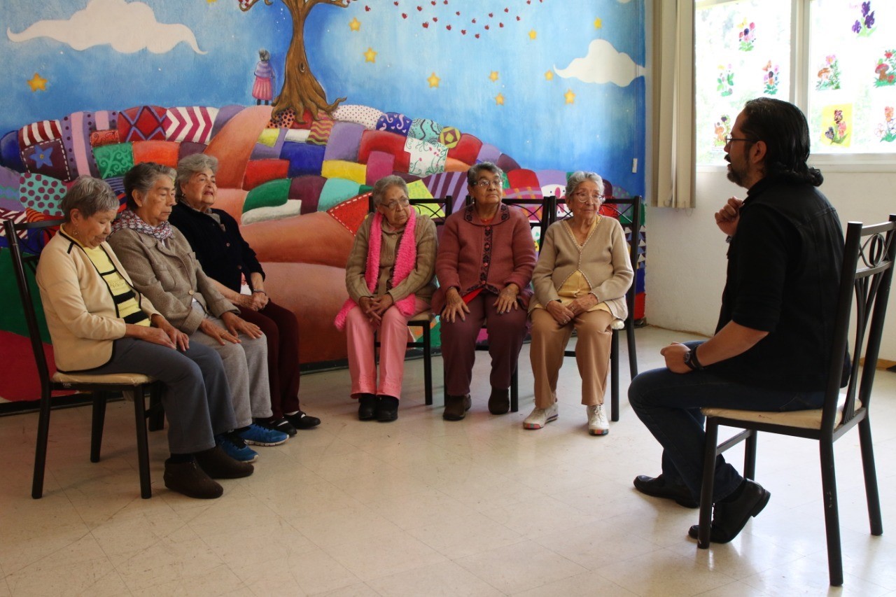 Pláticas de Tanatología en Casa Betti